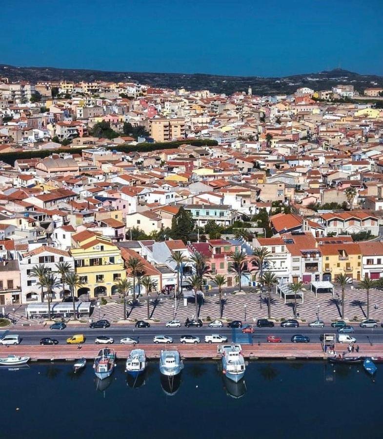 Casa Vacanze SantʼAntìoco Dış mekan fotoğraf