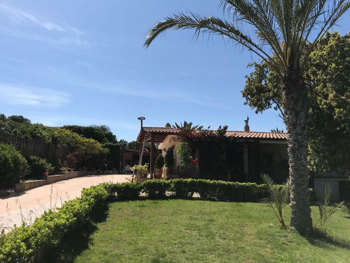 Casa Vacanze SantʼAntìoco Dış mekan fotoğraf